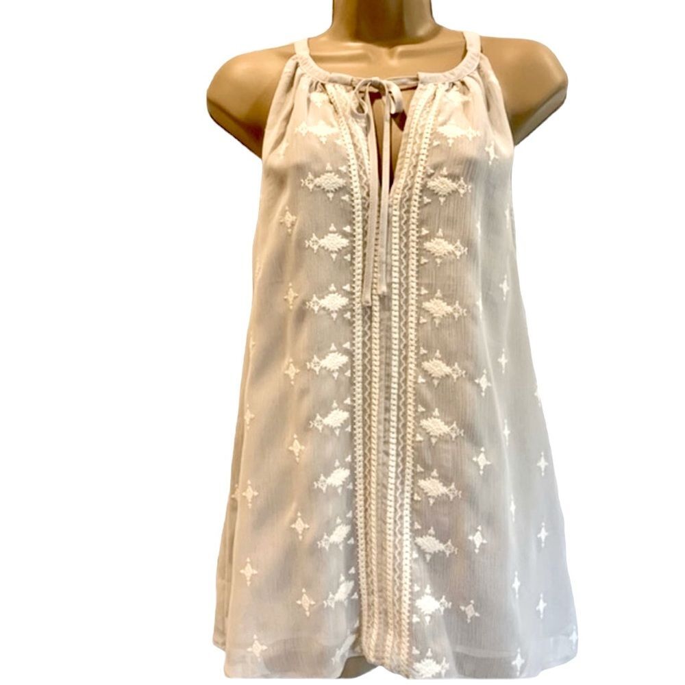BKE Boutique Light Gray Spaghetti Strap‎ Top
